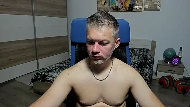 Snapshot of RobbyShawz chatting on 06/20/26, 04:26 RobbyShawz online show from 06/20/26, 04:26