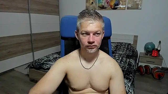 Snapshot of RobbyShawz chatting on 06/22/26, 04:53 RobbyShawz online show from 06/22/26, 04:53