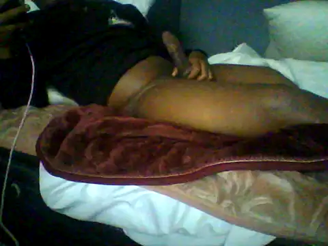 Snapshot of TitularAdaption chatting on 11/16/25, 09:15 TitularAdaption online show from 11/16/25, 09:15