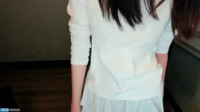Snapshot of Ayase_momo chatting on 01/21/25, 10:19 Ayase momo online show from 01/21/25, 10:19