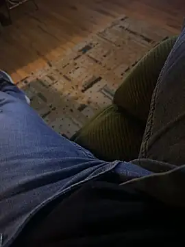 Snapshot of Cezar993 chatting on 12/31/24, 06:02 Cezar993 online show from 12/31/24, 06:02