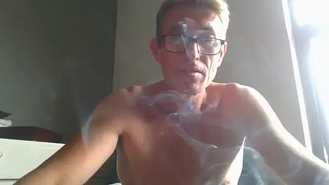 Snapshot of xykenrah@xh chatting on 12/25/24, 06:41 xykenrahxh online show from 12/25/24, 06:41