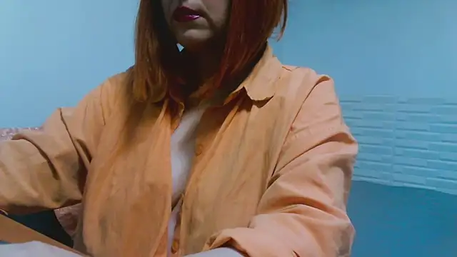 Snapshot of MashaYeah777 chatting on 10/05/25, 09:51 MashaYeah777 online show from 10/05/25, 09:51