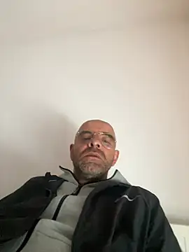 slim1976006 online show from 05/08/26, 04:01