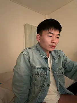 Snapshot of asiahot_liam chatting on 01/12/26, 11:48 asiahot liam online show from 01/12/26, 11:48