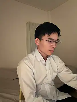 Snapshot of asiahot_liam chatting on 02/05/26, 10:53 asiahot liam online show from 02/05/26, 10:53