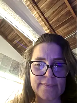Snapshot of MariaPau_83 chatting on 06/02/26, 12:12 MariaPau 83 online show from 06/02/26, 12:12