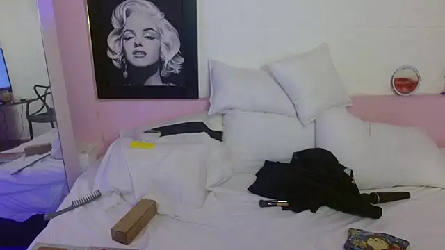 Sweetcristin online show from 05/02/26, 12:37