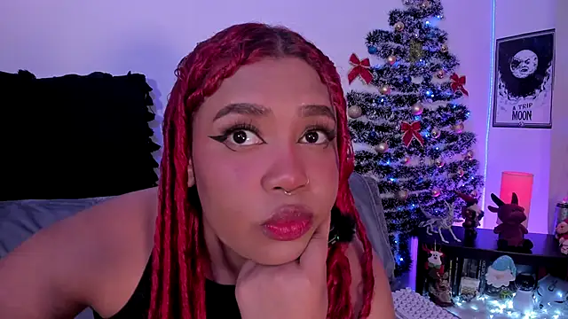 Snapshot of pamela_doll3 chatting on 12/15/25, 04:50 pamela doll3 online show from 12/15/25, 04:50