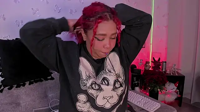 Snapshot of pamela_doll3 chatting on 02/15/26, 07:51 pamela doll3 online show from 02/15/26, 07:51