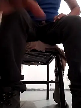 Snapshot of AntonioPed chatting on 11/08/25, 08:51 AntonioPed online show from 11/08/25, 08:51