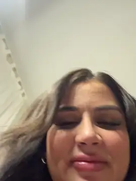 Snapshot of Celinaax chatting on 02/05/25, 09:15 Celinaax online show from 02/05/25, 09:15