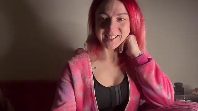 Nikky Divine online show from 01/06/25, 05:52