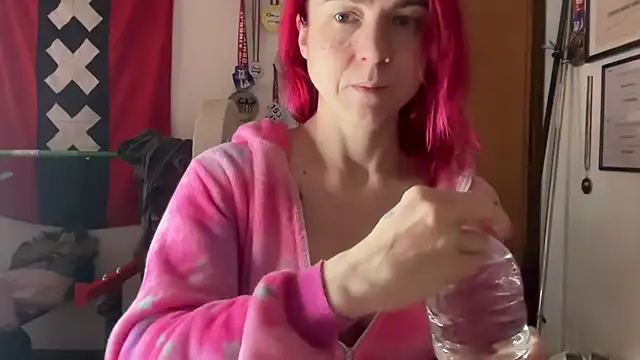 Nikky Divine online show from 01/21/25, 09:24