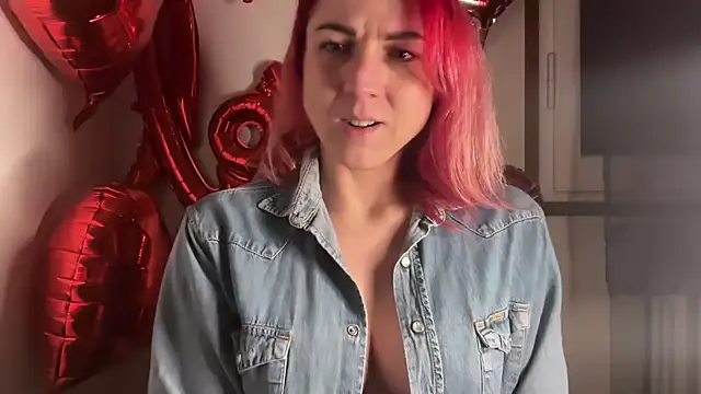 Nikky Divine online show from 03/04/25, 08:38