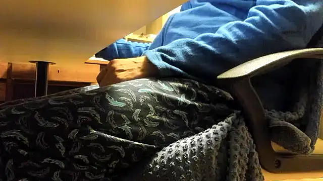 leccaleccafiga online show from 11/18/25, 07:51