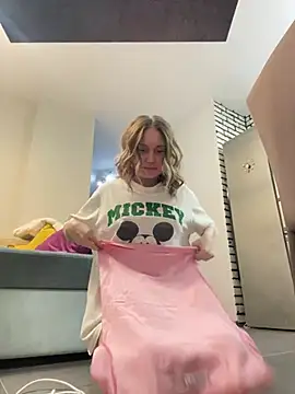 Chel sea  online show from 12/15/24, 10:37