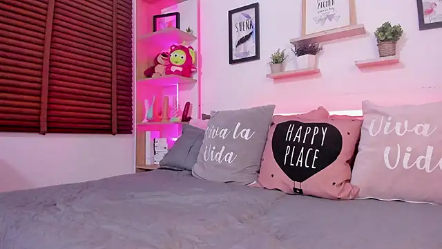 Nata Villalobos online show from 02/08/26, 01:53