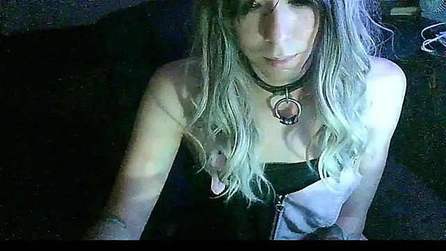 crystalxh online show from 09/19/25, 09:48