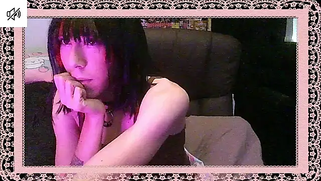 crystalxh online show from 10/16/25, 07:04