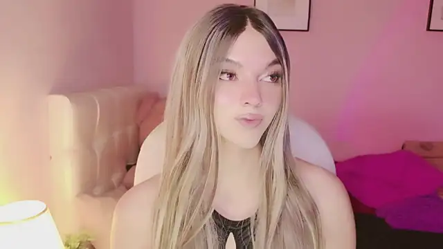 EvaEvangeline online show from 12/19/25, 03:57