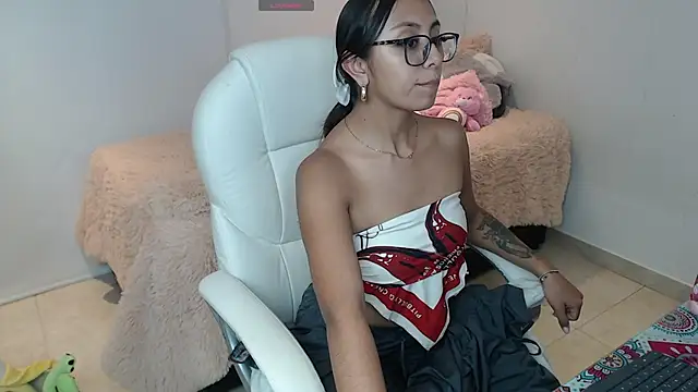 Gabi morales online show from 12/04/24, 03:04