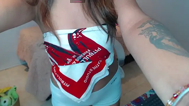 Gabi morales online show from 12/04/24, 06:11