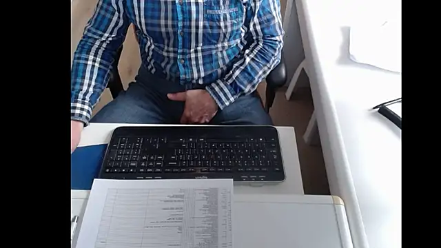 dutchpornking online show from 02/20/25, 09:33