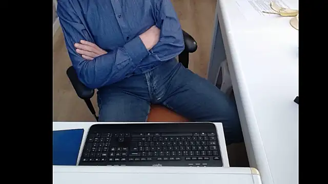 dutchpornking online show from 03/19/25, 12:45