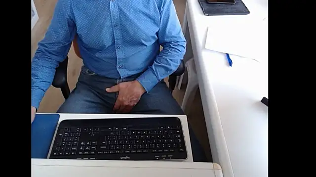 dutchpornking online show from 09/15/25, 07:41