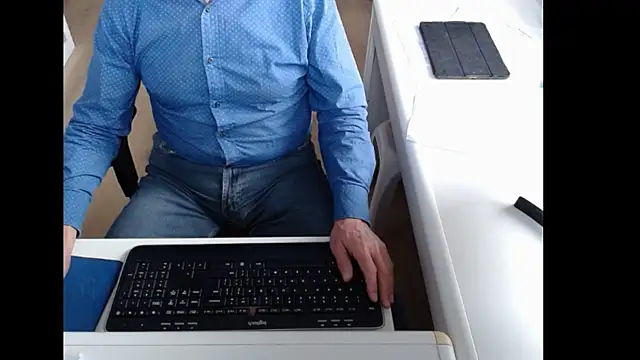 dutchpornking online show from 10/31/25, 08:59