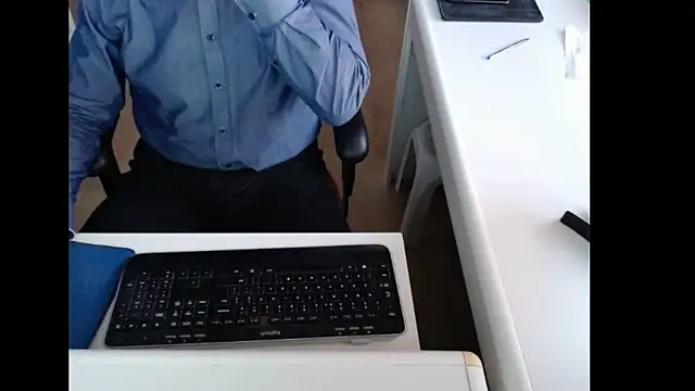 dutchpornking online show from 12/15/25, 07:56