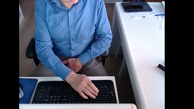 dutchpornking online show from 12/20/25, 07:59