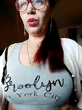 Snapshot of Chriss_Tinaa chatting on 01/04/25, 08:39 Chriss Tinaa online show from 01/04/25, 08:39