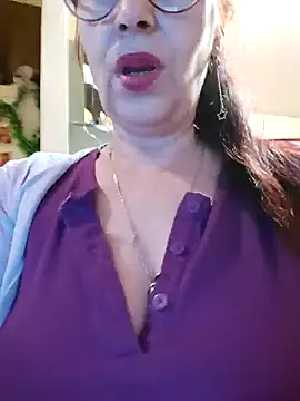 Snapshot of Chriss_Tinaa chatting on 01/08/25, 05:05 Chriss Tinaa online show from 01/08/25, 05:05