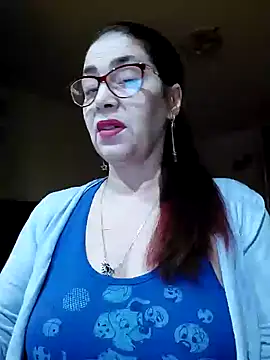 Snapshot of Chriss_Tinaa chatting on 01/18/25, 04:15 Chriss Tinaa online show from 01/18/25, 04:15