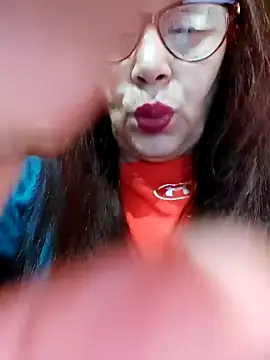 Snapshot of Chriss_Tinaa chatting on 01/26/25, 05:13 Chriss Tinaa online show from 01/26/25, 05:13