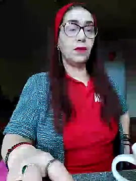 Snapshot of Chriss_Tinaa chatting on 02/07/25, 06:24 Chriss Tinaa online show from 02/07/25, 06:24