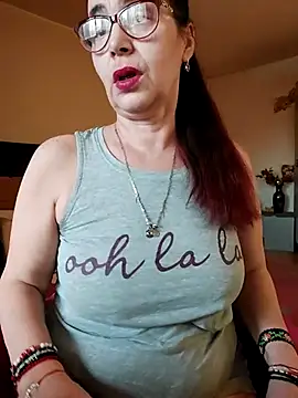 Snapshot of Chriss_Tinaa chatting on 03/14/25, 05:27 Chriss Tinaa online show from 03/14/25, 05:27