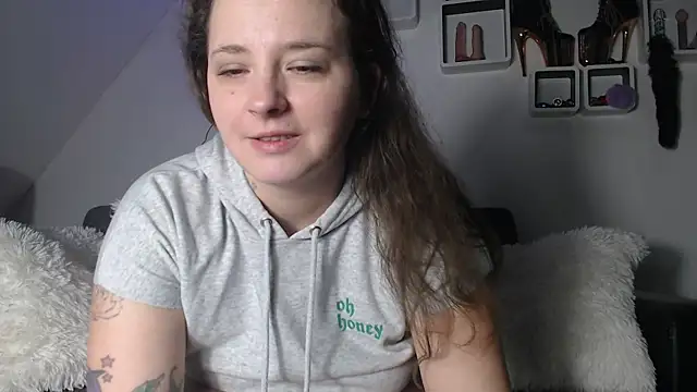 Snapshot of SexyJoy1991 chatting on 12/19/24, 05:40 SexyJoy1991 online show from 12/19/24, 05:40