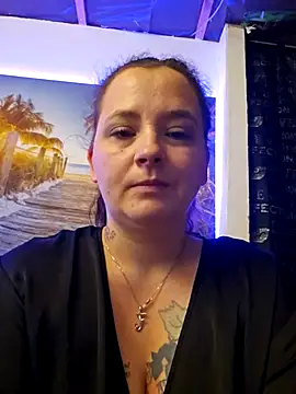 Snapshot of SexyJoy1991 chatting on 09/09/25, 04:23 SexyJoy1991 online show from 09/09/25, 04:23