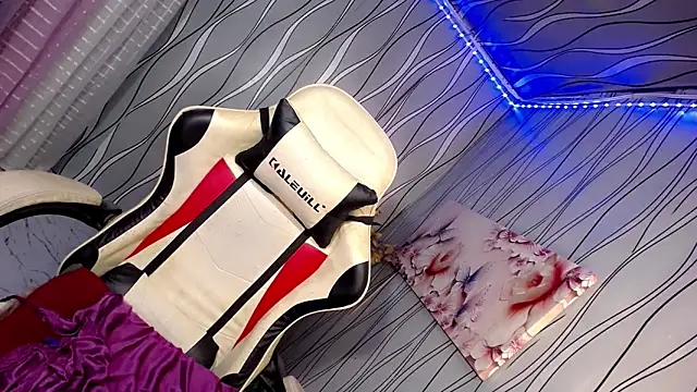 Sluty Pinay bbygirl online show from 12/18/24, 01:15
