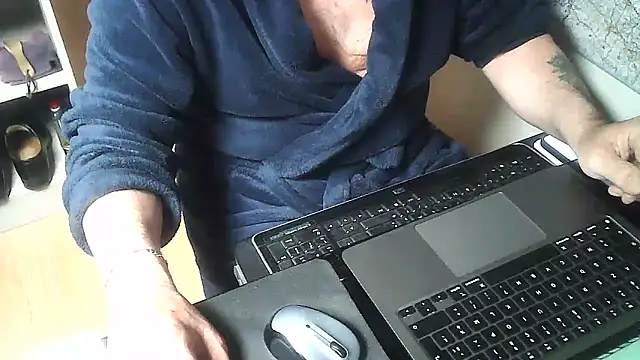 Snapshot of DUDURA@xh chatting on 03/10/26, 08:30 DUDURAxh online show from 03/10/26, 08:30