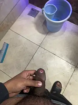 Snapshot of luciferdxm5 chatting on 12/23/24, 06:22 luciferdxm5 online show from 12/23/24, 06:22