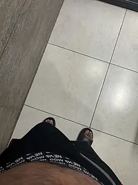 Snapshot of luciferdxm5 chatting on 12/27/24, 04:47 luciferdxm5 online show from 12/27/24, 04:47