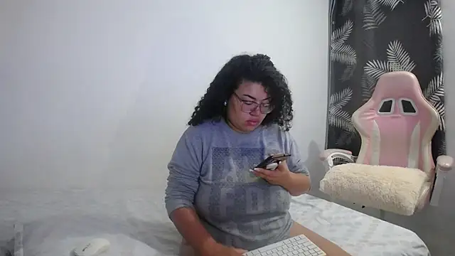 mabigomez00 online show from 03/16/26, 09:24