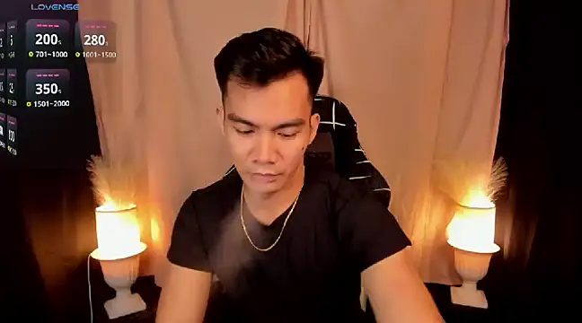 000batman000 online show from 02/05/25, 01:22