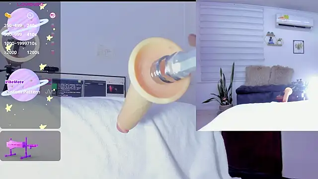 Snapshot of sofi_velez chatting on 02/09/25, 01:22 sofi velez online show from 02/09/25, 01:22