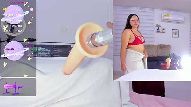 Snapshot of sofi_velez chatting on 02/27/25, 07:23 sofi velez online show from 02/27/25, 07:23