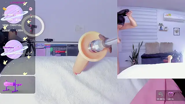 Snapshot of sofi_velez chatting on 03/09/25, 01:25 sofi velez online show from 03/09/25, 01:25